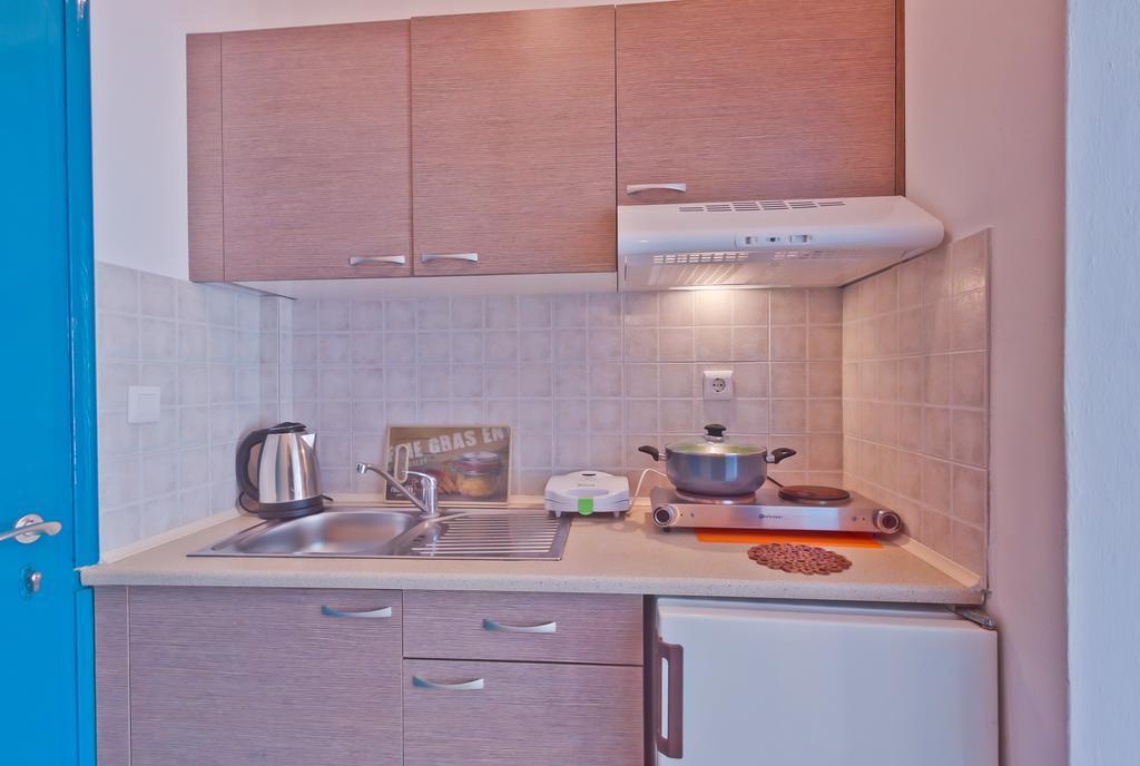 Aelia Studios Koukounaries Ruang foto